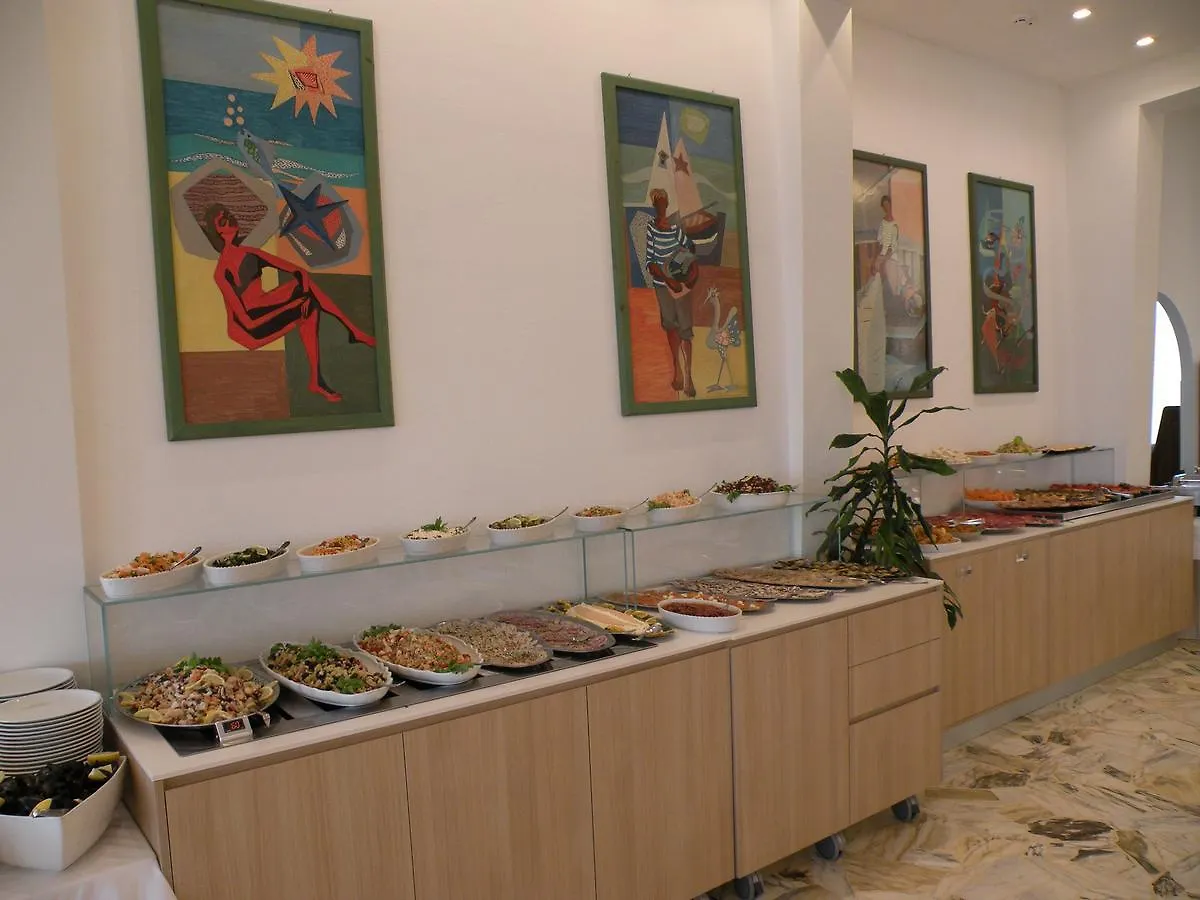 Hotel Parrini Follonica 3*,